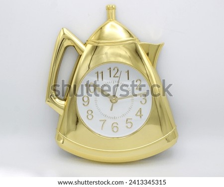 Elevate your space with timeless elegance. Explore our diverse collection of wall clocks from classic to modern designs, find the perfect timepiece to enhance your decor. 