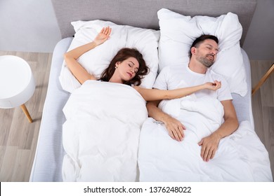 157 Couple sleeping positions Stock Photos, Images & Photography ...