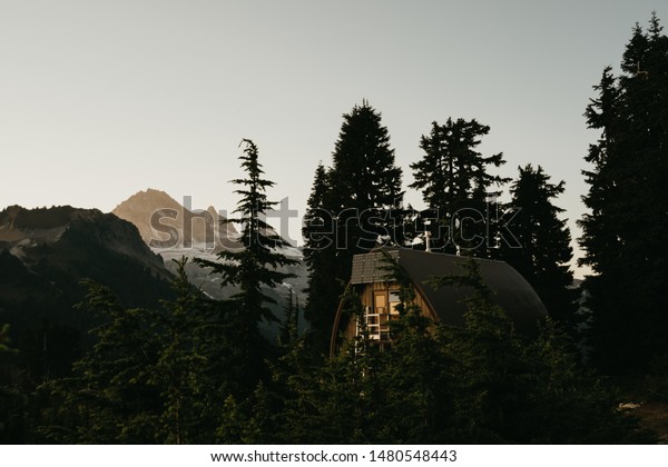 Elfin Lakes Shelter Beautiful Cabin Mountains Stock Photo Edit