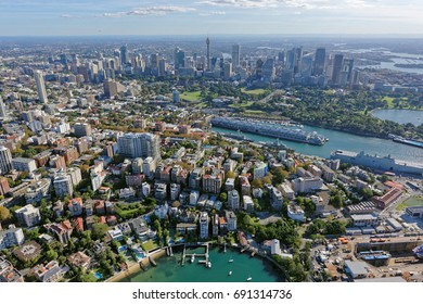 Elizabeth Bay Looking West Towards Sydney CBD