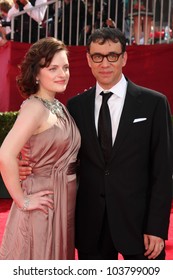 Elizabeth Moss And Fred Armisen  At The 61st Annual Primetime Emmy Awards. Nokia Theatre, Los Angeles, CA. 09-20-09