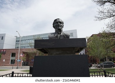 Elizabeth, New Jersey, USA - May 8, 2022: Bust Of Uruguayan General José Gervasio Artigas At Scott Park