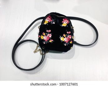 Embroidered, Flower Bag Hand Handbag Object
