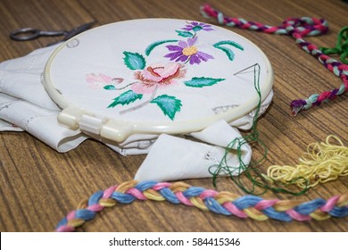 刺繍 の画像 写真素材 ベクター画像 Shutterstock