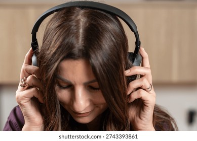 EMDR therapy using alternating sounds delivered through headphones to support bilateral stimulation and trauma processing. Highlights structured auditory technique and focused attention.