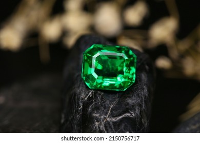Emerald Beauty Shot Gemstone Natural Stock Photo 2150756717 | Shutterstock