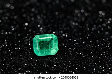 Emerald Gemstones. Precious Loose Gems