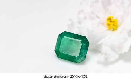 Emerald Gemstones. Precious Loose Gems