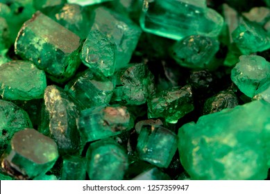 Emerald Rough Stone