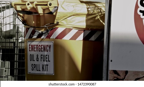 Emergency Oil & Fuel Spill Kit Sign                               