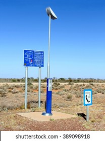 Emergency Satellite Phone In Australian Outback, To Ask For Help And Warn Authorities In Case Of Bushfires, Accidents, Snake Bites, Emergencies, Medical Problems, Petrol Shortage Or Engine Failure.