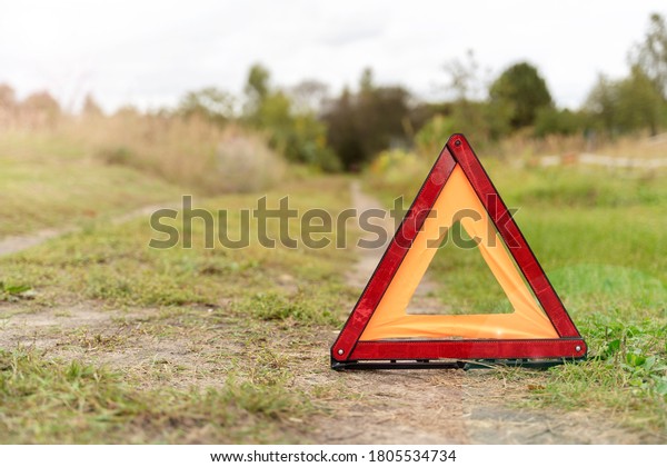 emergency sign on a country\
road