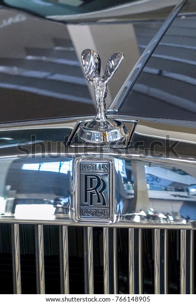 Emily hood\
ornament on a Rolls Royce Phantom in the BMW World in Munich,\
Bavaria, Germany, Europe, 03. July\
2014