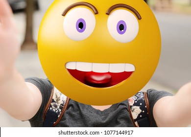 Selfie Emoji Images Stock Photos Vectors Shutterstock