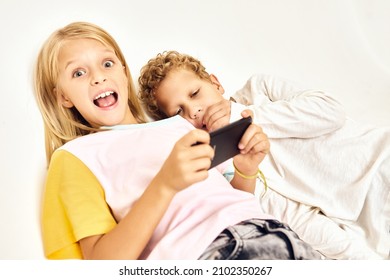 Emotional Kids With Phone Game Technology