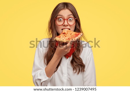 Lady in an Italian street cafe