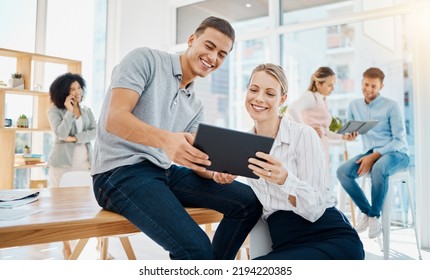 Employees, Digital Tablet And Meeting Team Together In Casual Corporate Workforce Office. Collaboration, Diversity And Friendly Mentor In Business Company Having Conversation About Strategy.