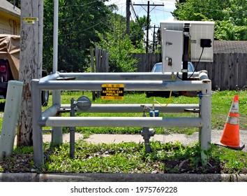 Emporia Kansas, USA, May 12, 2021
Natural Gas Pipeline Crossing Warning Signs Indicating Where Underground Pipelines Are Located 