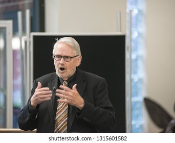 Emporia, Kansas, USA, October 8,  2015
Bo Burlingham, Editor-at-large For INC. And Business Author, Held A Discussion At The WIlliam Allen White Library With Students On Thursday Evening. 