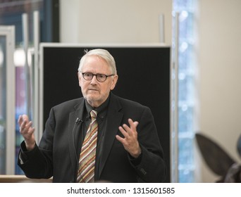 Emporia, Kansas, USA, October 8,  2015
Bo Burlingham, Editor-at-large For INC. And Business Author, Held A Discussion At The WIlliam Allen White Library With Students On Thursday Evening. 