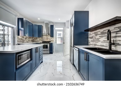 Empty Beautiful Old Style Modern Renovated Apartment In 2 Floors Canadian House With Nice Contemporary Equipped Kitchen With Appliances, Stove, Fridge, Washer And Dryer, New Bathroom And Powder Room