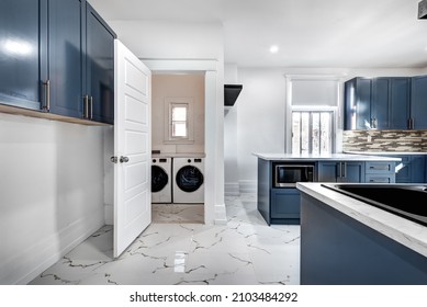 Empty Beautiful Old Style Modern Renovated Apartment In 2 Floors Canadian House With Nice Contemporary Equipped Kitchen With Appliances, Stove, Fridge, Washer And Dryer, Laundry, Balcony, New Bathroom