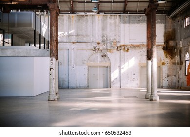 198,141 Industrial empty building Images, Stock Photos & Vectors ...