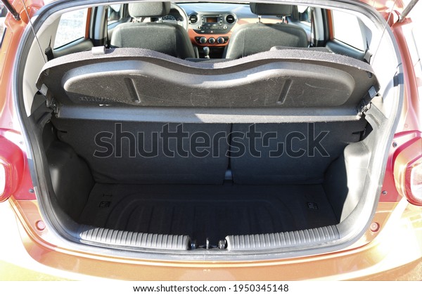 Empty car trunk. Luggage\
space.