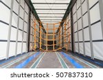 Empty cargo trailer with a separation net