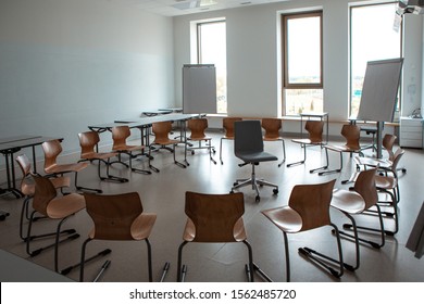 Empty Classroom. Modern Classroom. Chairs Stand In A Circle. Convenient Audience For Classes.