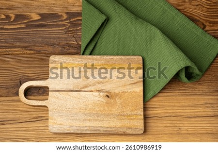 Empty Cutting Board Texture Background, Wooden Chopping Board Mockup with Copy Space for Text, Rustical Kitchen Mock up with Tablecloth, Cloth Napkin Fabric Background Flat Lay, Top View
