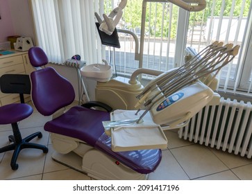 Empty Dentist Chair (engine) - Fully Operational