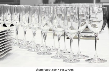 empty glasses on the white table