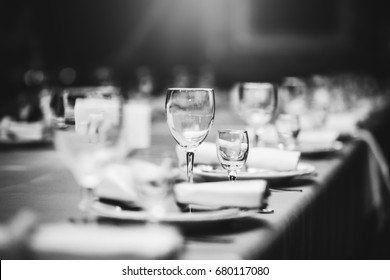 restaurant black n wight