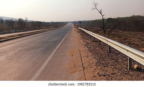 The Empty Highway In India During Lockdown Of Covid 19 Pandemic. 