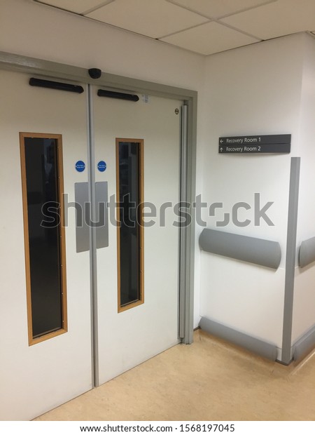 Empty Hospital Corridors Theatre Signage Stock Photo 1568197045 ...