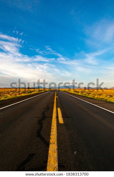 Empty Open Road Southwest\
Highway USA