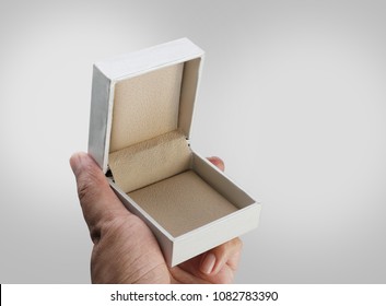 where can i buy empty ring box