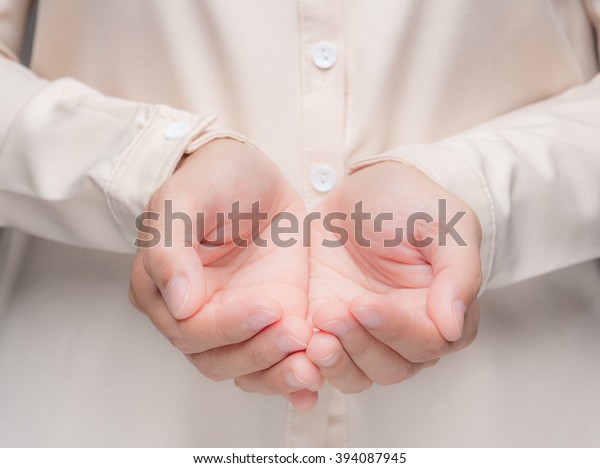 empty palm hands
