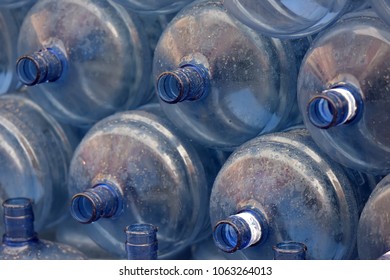 empty plastic bottles for water