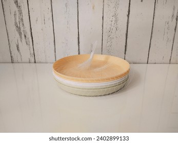 Empty plastic plate, circle shape plate