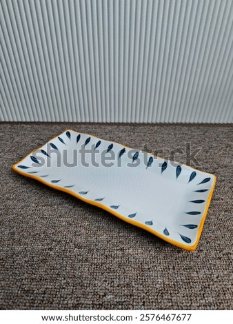 Empty rectangle plate with pattern background