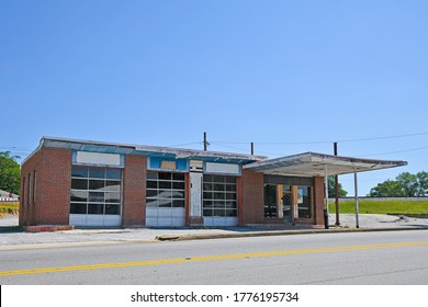 An Empty Small Rural Business That Financially Failed During The Pandemic Shutdown And Is Now Permanently Closed.