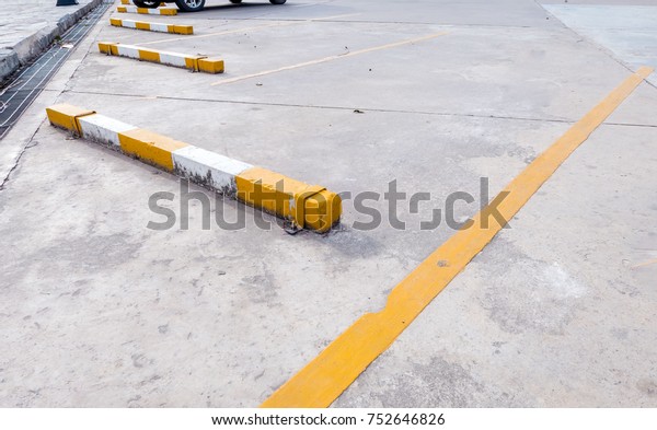 empty space for\
cars ,outdoor car parking\
.
