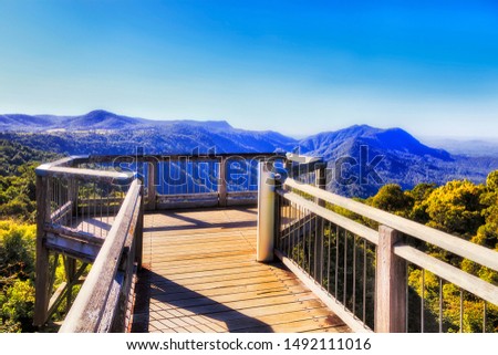 Empty viewing platform at the end of boardwalk in Dorrigo National park of Australia - ancien GOndwana continent rainforest and mountain ranges.