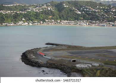 367 Wellington Airport Images, Stock Photos & Vectors 