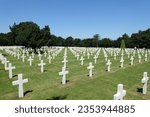 Endless graves of american soldiers who fought and died during world war 2 at Omaha Beach in France, memorial graves, soldier graveyeard, dday, world war 2