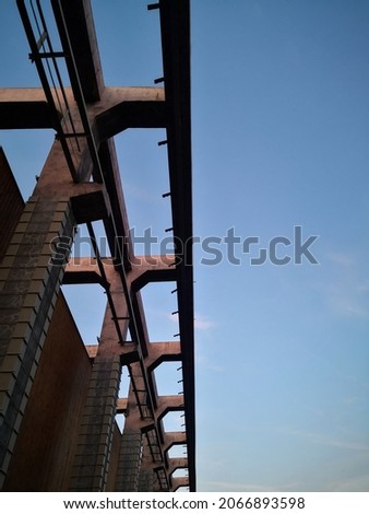 Endustrial architectural perspective , half layout photo