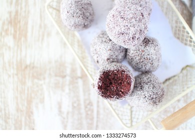 Energy Bliss Balls. Acai Coconut Flaxseed Balls.