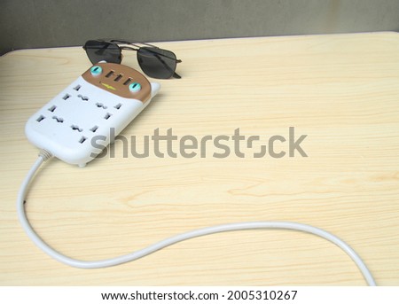 energy -saving and energy -saving cat socket
